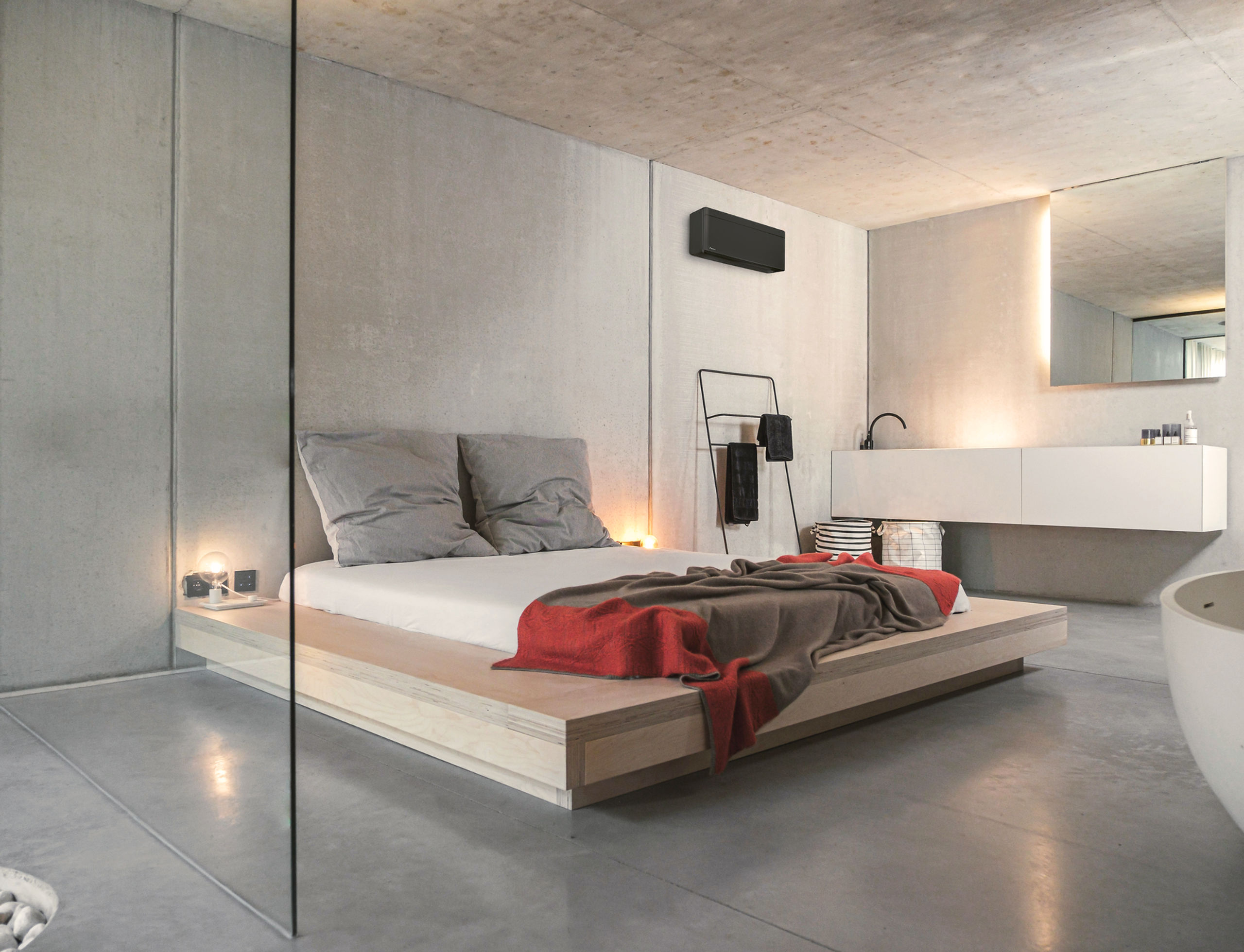 Modernes Schlafzimmer mit Klimaanlage